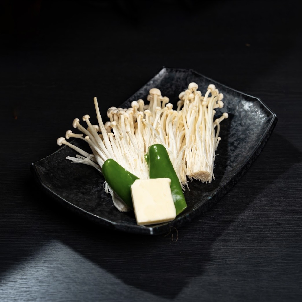 エノキバターの盛り付け